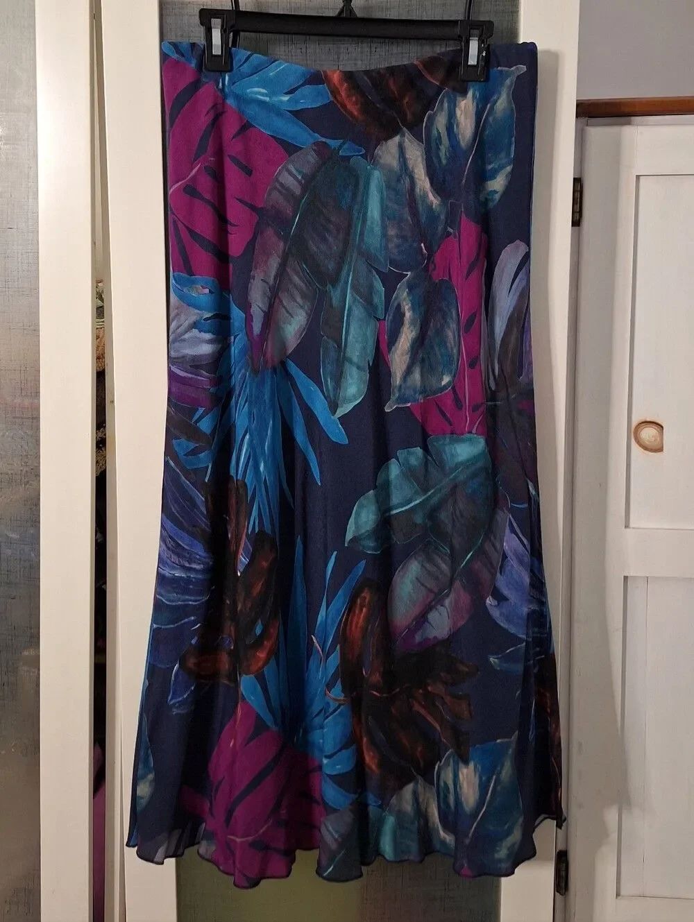 NWT Karen Lane L Majestic Magenta Midi Skirt Bias Cut Tropical - Picture 3 of 9